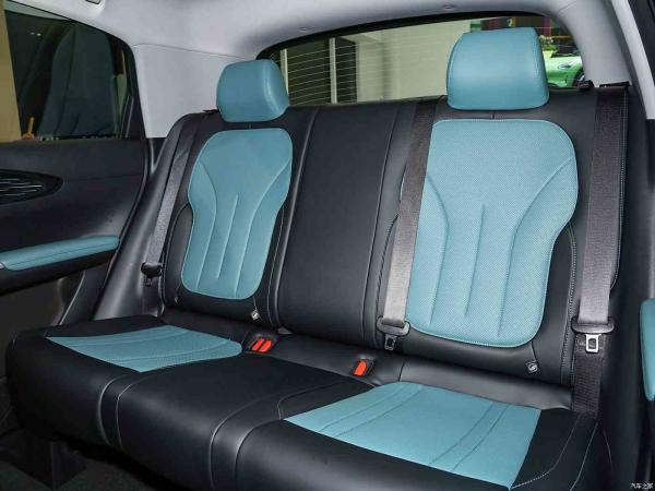 GEELY Xingyuan Pure Electric Chinese EV Car 410km Small Car Battery Fast Charging