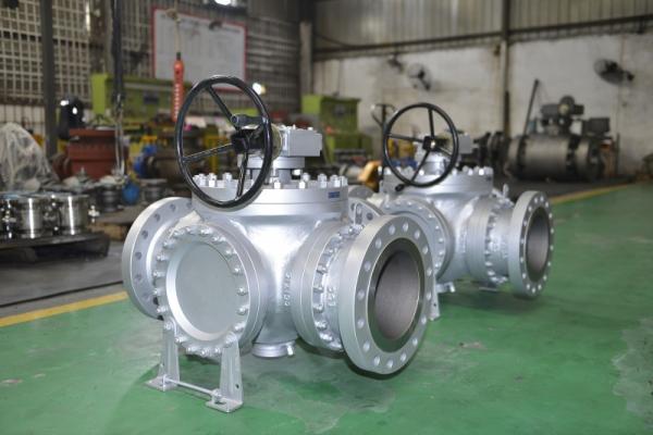 L Type Three Way Ball Valve With Integral Body Structure