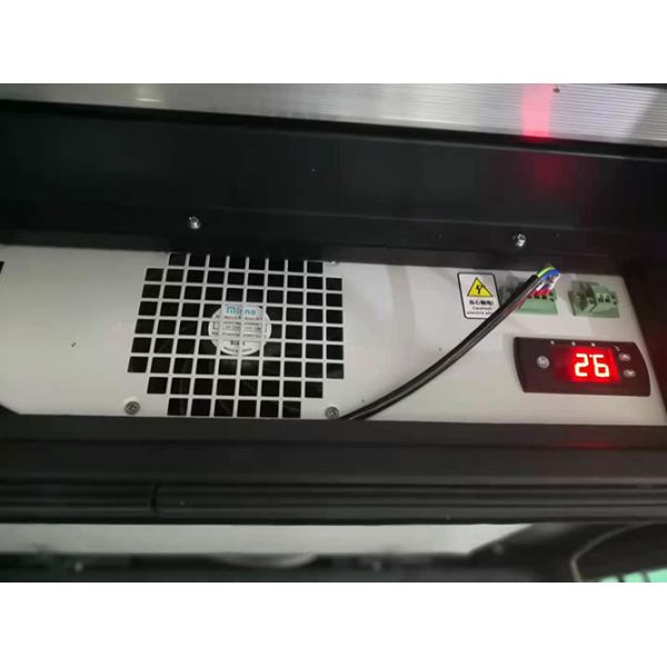 Signage цифров Nits высокой яркости 2500 на открытом воздухе для европейского рынка