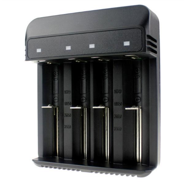 Plastic 3.7 V 18650 Lithium Ion Battery Charger 131mm*69mm*36mm Size