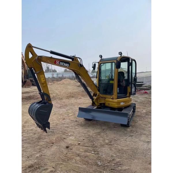 Эксплуатационный экскаватор XCMG XE35U в хорошем состоянии доступен сейчас