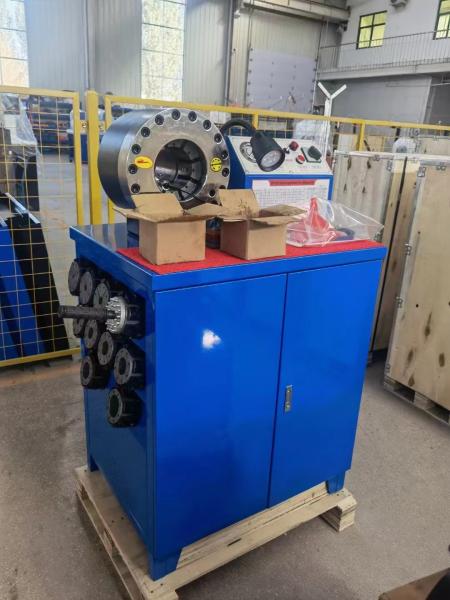 A máquina de friso 600t da mangueira do freio 3KW conduz Crimping200 Pcs/H 6-51mm 51BY no cofre forte
