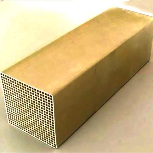 Densidade de pilha da alumina do apoio do catalizador do favo de mel da extrusora 300 400 600