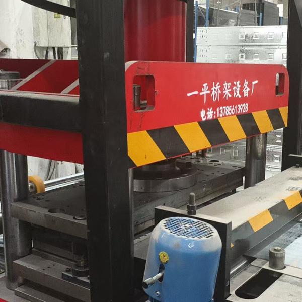 Speed 10-15m/Min Cable Tray Cover Machine 3KW For Steel Performance