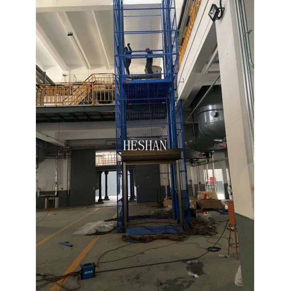 Motorized 4 Ton Hydraulic Freight Elevator Cargo Lift For Home Hotels