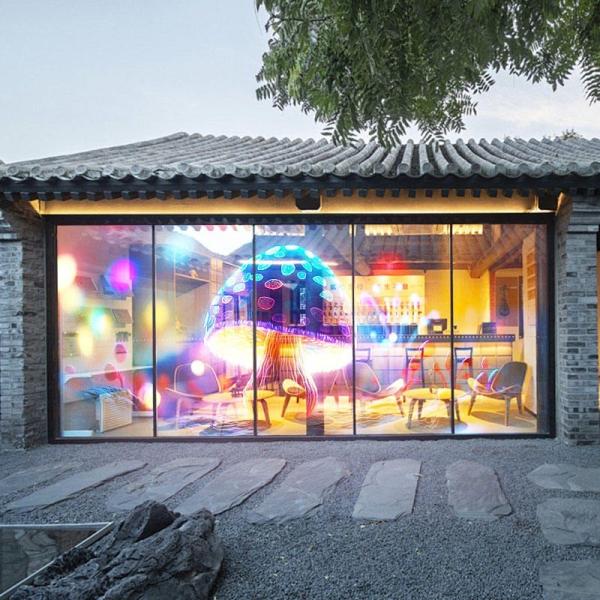 曲げられるLEDスクリーンP8 安定した性能、双方向ドライブインLEDをサポート、単一ポイントの障害が発生した場合、バックアップデータ信号が自動的に開始され、シームレスな切り替えを行います