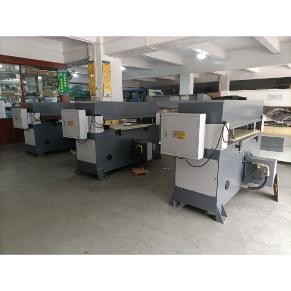 Hydraulic Die Cutting Machine with Four Column Structure Ensuring Uniform Cutting Depth and Precise Die Cutter Positioning