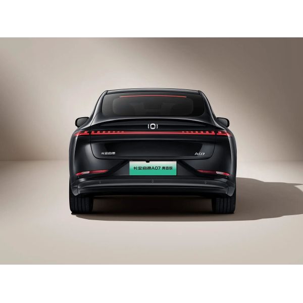 Changan NEVO A07 EV Sedan 2900mm Wheelbase 4905x1910x1480mm Intelligent Energy Vehicle