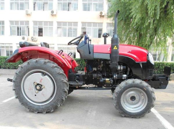 Exploração agrícola do trator de exploração agrícola do tipo de YTO e equipamento pesados internacionais da agricultura