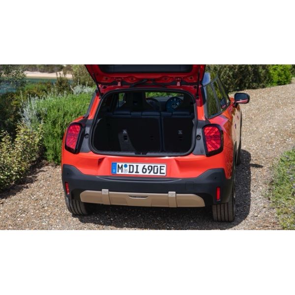 All New All Electric MINI Aceman SE 54.2kwh Battery With A Powerful 215hp & 330N.m Motor 7.1s Acceleration Of 0-100km/h