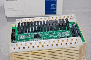 O controlador programável 12-24VDC 2A 24 DIGITAL da lógica de Mitsubishi FX1N