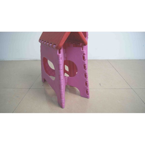 Durable Kids Playroom Furniture Plastic Folding Chairs Lightweight With Handle