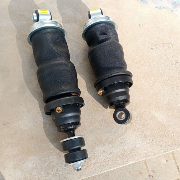 Spring Suspension air 81.41722.6051 81.41722.6052 Front Shock Absorber Rear Shock Absorber for Shacman Delong F3000 81.41722.6051 81.41722.6052