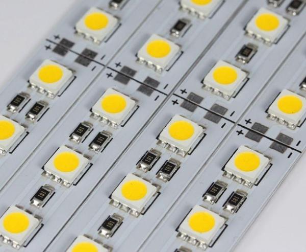 Os 12 volts alto do CRI conduziram PWB SMD 2835 das luzes 12mm da corda a barra 3528 5050 5630 rígida dura