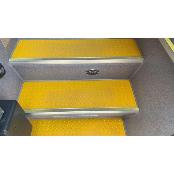 YUTONG Second Hand Coach 48 Seats 2018 Year Euro V Emission Standard