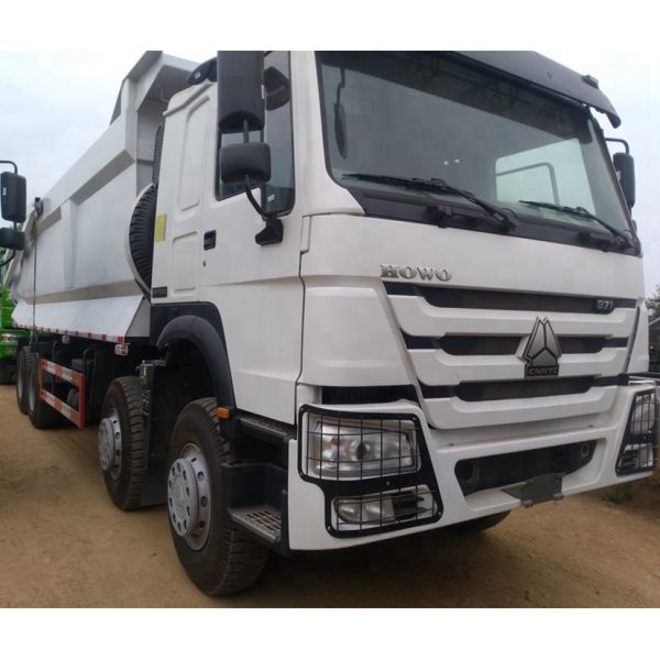Sinotruk Howo 50 Ton Dump Truck / 8x4 Tipper Truck With HW76 Cabin One Sleeper