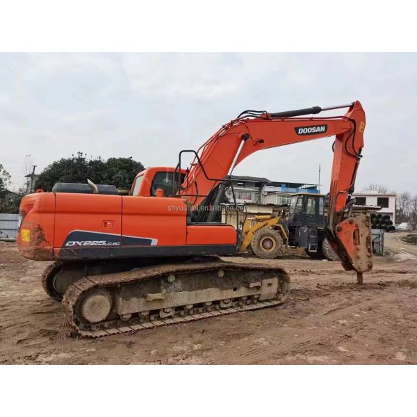 22T de segunda mano DOOSAN DX225LC-9C Excavadora de ahorro de energía y adecuado para la trituración
