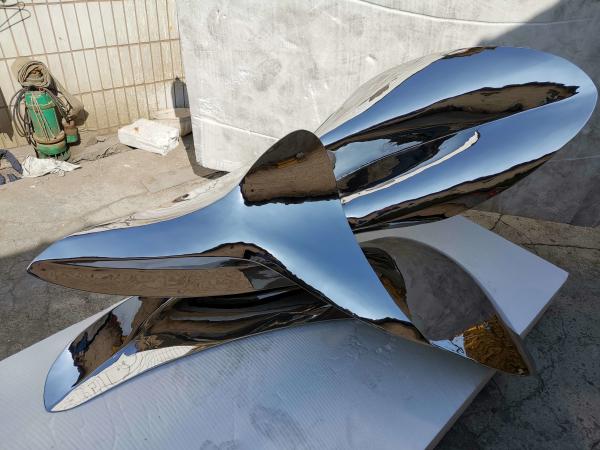 Handmade 316 Stainless Steel Sculpture Handicraft Steel Garden Sculptures Surface Polishing