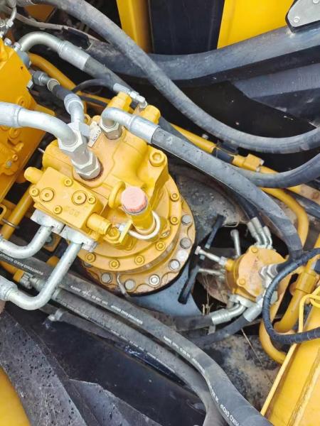 Excavadora grande de segunda mano Sany 215c Máquina de construcción con horas de trabajo bajas
