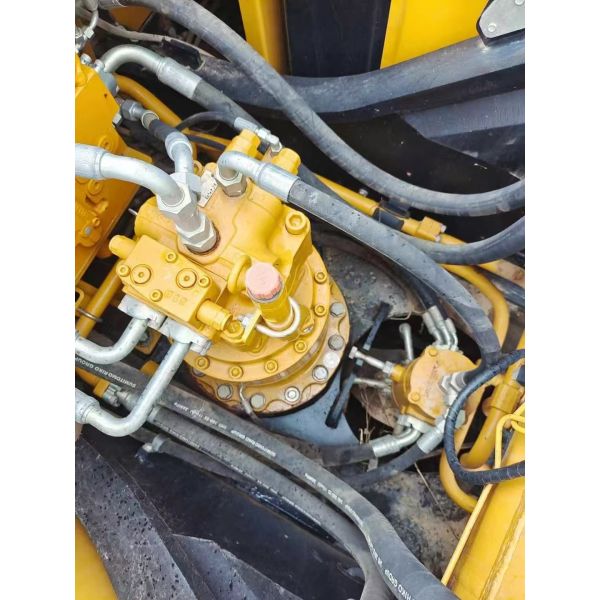 Excavateur grand Sany 215c machine de construction utilisée avec peu d'heures de travail