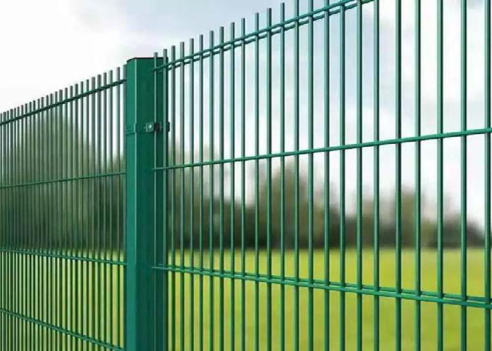 High-Security Double Loop Wire Fencing PVC-Coated for Airport Perimeter Protection