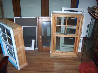 1.4mm Thickness Single Hung Window With Electrophoresis Surface Treatment