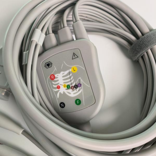 Electrocardiogram Machine Integrated 12 Lead Wire With 15 Pins European Standard IEC Banana Head 4.0