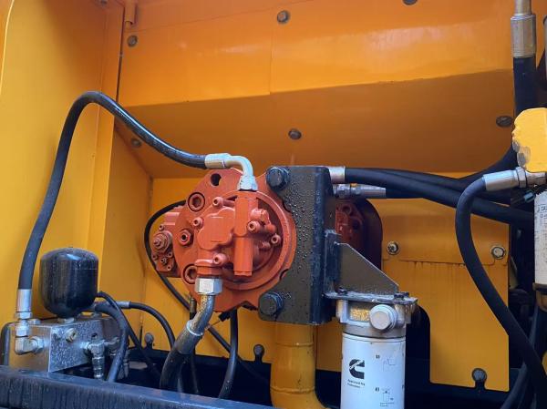 Perfect Condition Used Excavator Hyundai 220lc-9s