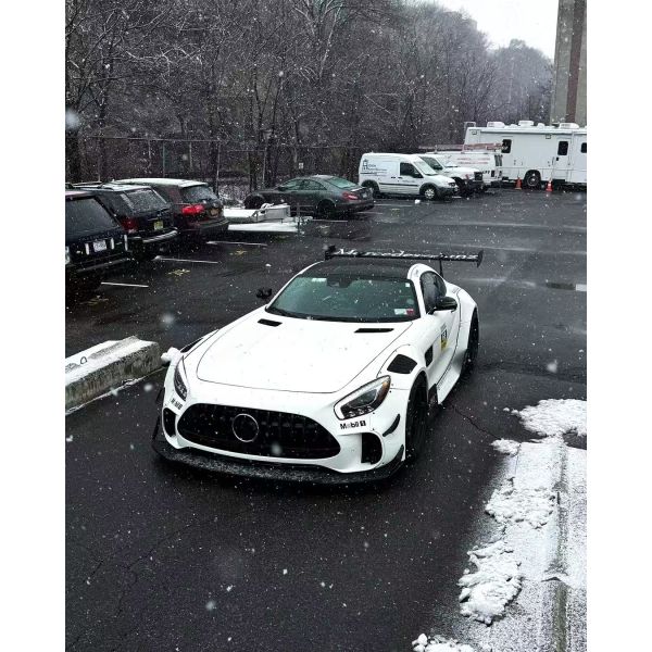 For Mercedes AMG GT Carbon Fiber Widebody Kit AMG GT Upgraded CBE Style Front Lip Diffuser Spoiler Widebody Kit