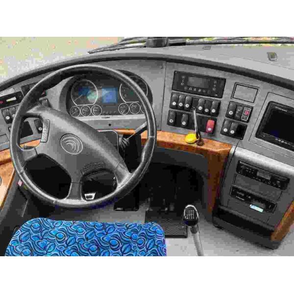 Luxurious Used YUTONG Bus 2015 Year Euro-IV Emission 51 Seats Large Luggage Compartment