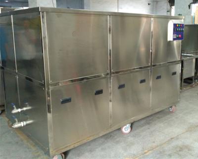 O líquido de limpeza ultrassônico do metal da grande capacidade do tanque para a motocicleta/aviões parte