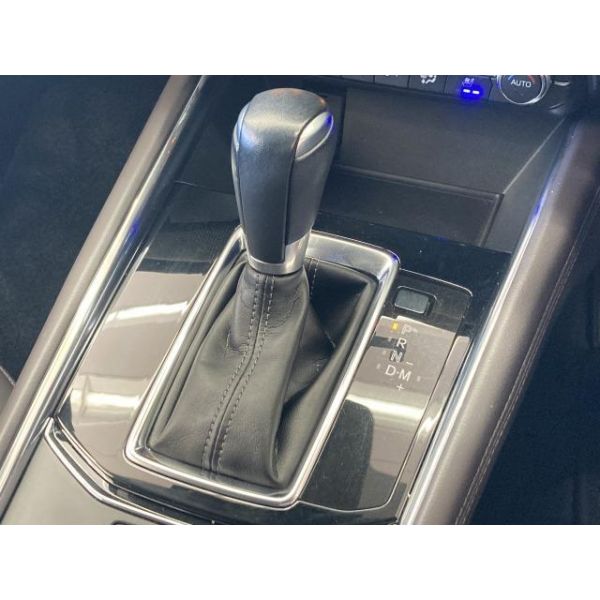 SUV EV Car Changan Avatar 11 Voiture électrique avec 4 sièges 705 km de portée et 4x4 Capacité