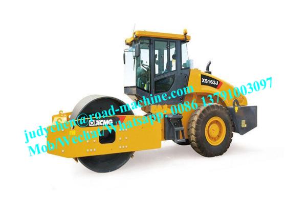 Single Drum Roller Road Maintenance Machinery  XCMG Yellow Color