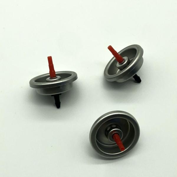 Outil universel de remplissage de carburant pour briquets - une solution de remplissage pratique et polyvalente pour différents types de briquets