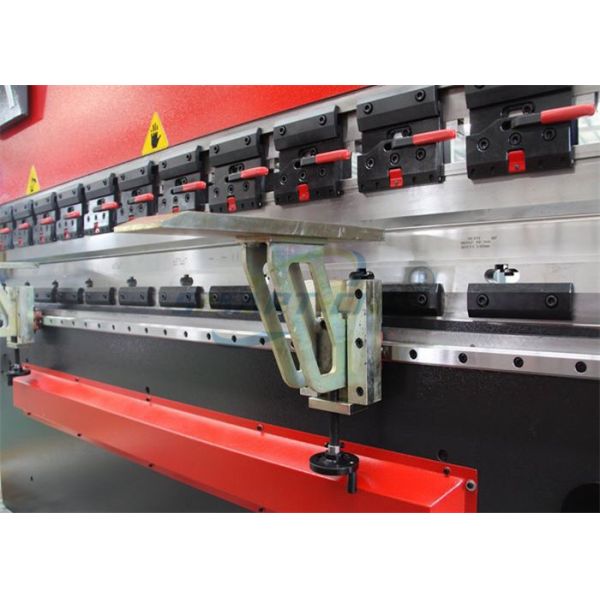 Siemens Motor CNC Metal Brake 160T Overall Welded Processed Structure