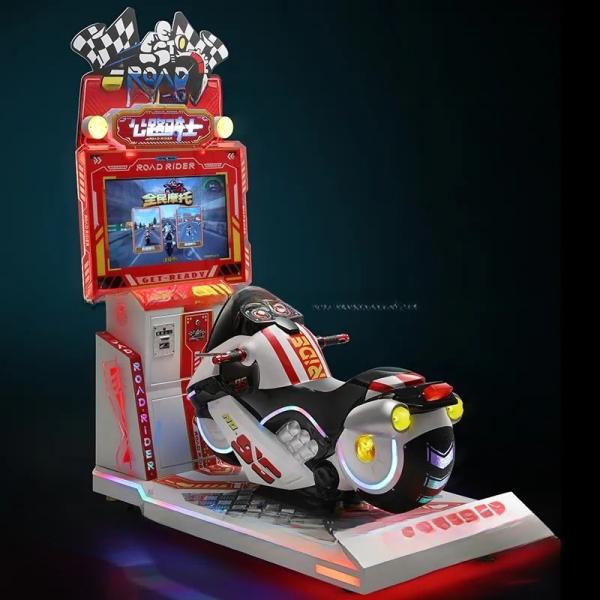 Dreamland est une pièce de monnaie exclusive exploitée par une machine de jeux de super voitures de 26 pouces HD.