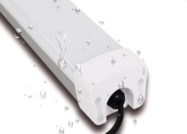 Luz do diodo emissor de luz da prova de 8FT tri, lâmpada 100-480V da prova de 120 watts tri para garagens de estacionamento