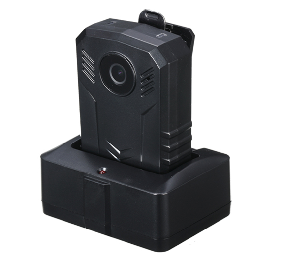 O corpo Multifunction vestido policia a câmara de vídeo 135 G com grampo da dragona