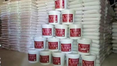 fourneaux à haute température cuillère en acier réfractaire en plastique