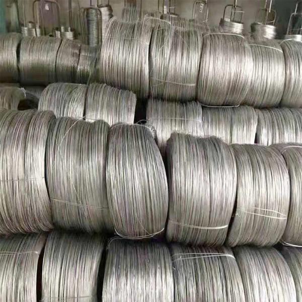 Resistência elétrica de trilhos de aço inoxidável do PVC 1x19 do preto da corda de fio
