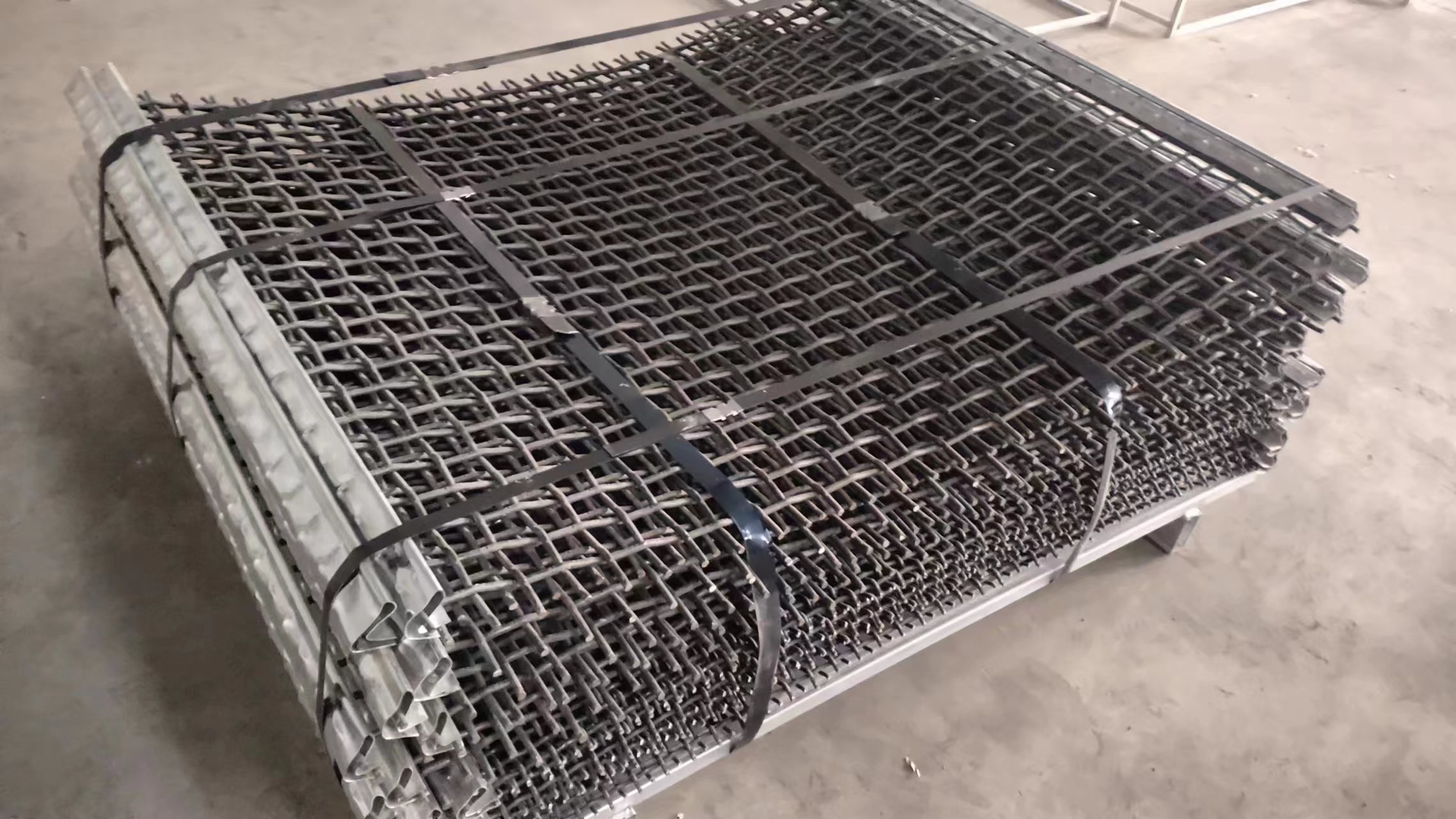 Высокуглеродистая стальная сетка 1.5X2m вибрируя экрана квадратного отверстия