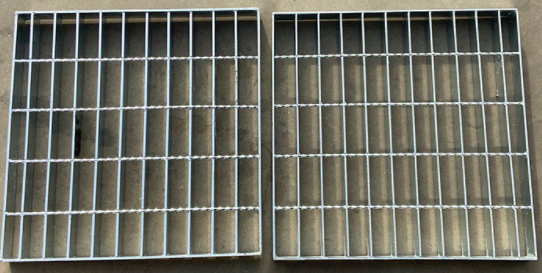 Q235 High Bearing metal Galvanized Steel Grid Panels Grating Customized