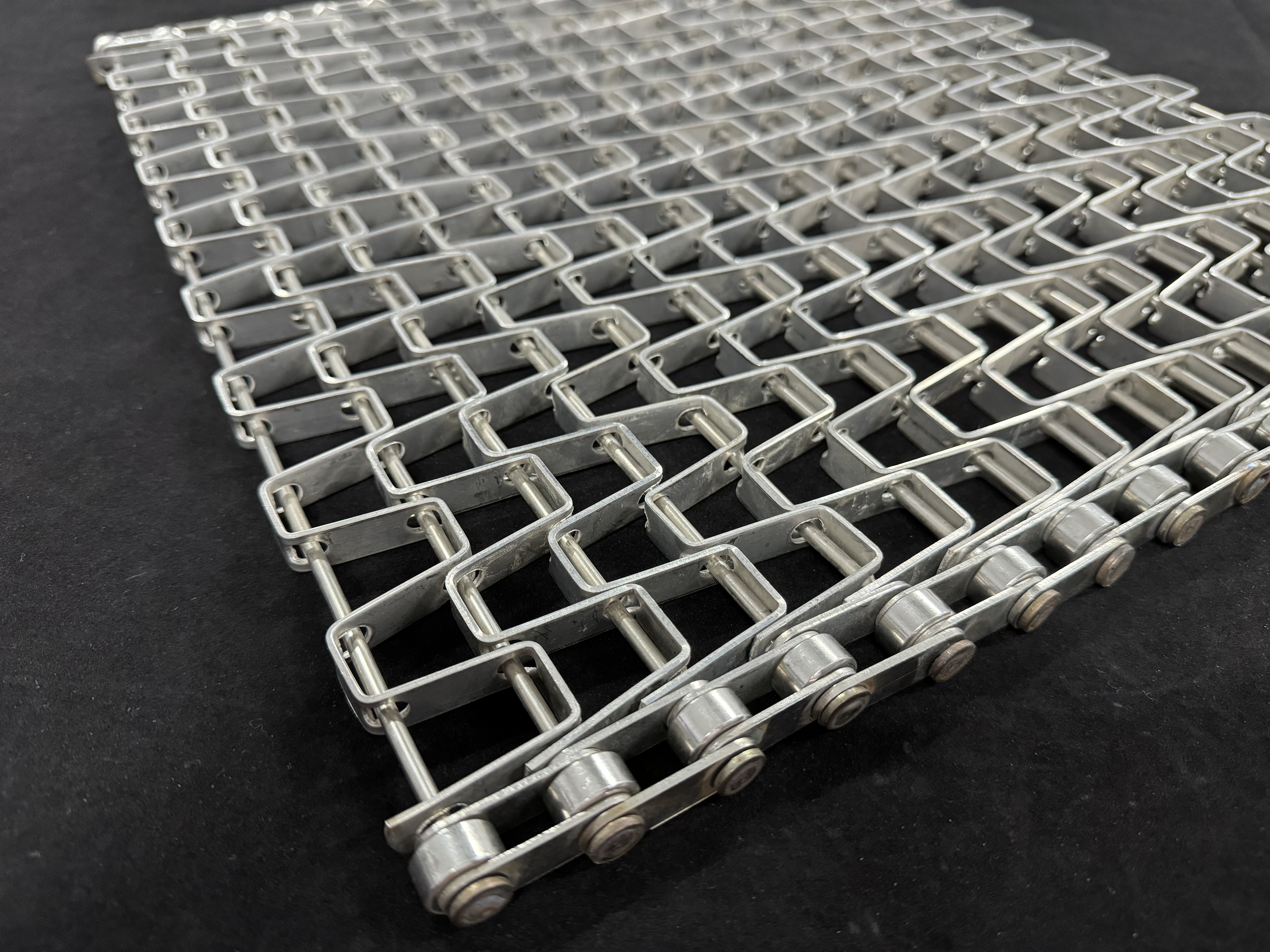 Heat Resistance Honeycomb Belt Conveyor Food Grade for Production Assembly Line
