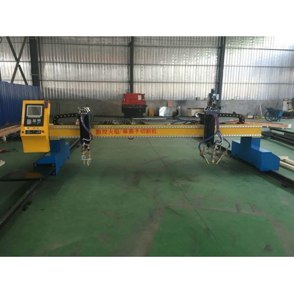Large CNC Plasma Gantry , Computerized Metal Cutting Machine 10.4 Inches LCD Display