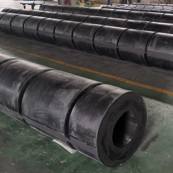 Las barras para remolcadores de 1000 mm son de caucho sólido resistente a la corrosión por agua salada.