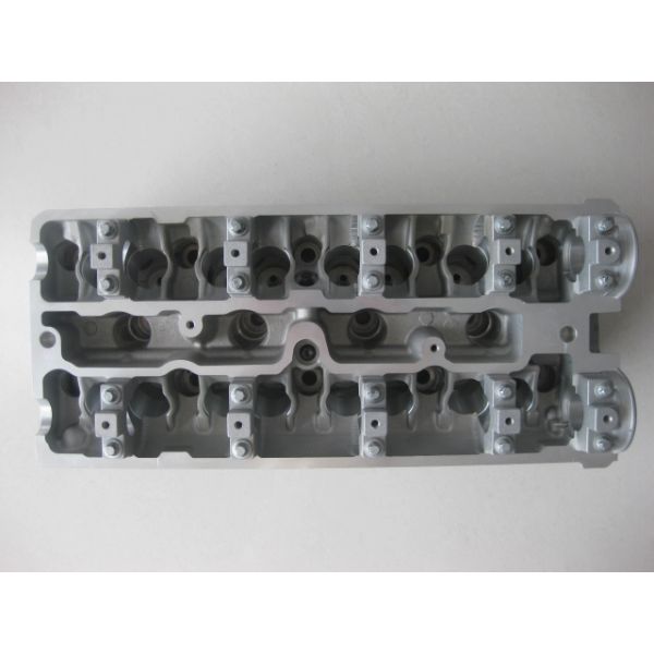 Opel Vectra ( B )  Cylinder Head Gasoline 2.0 Engine 16 Valve 607123  X18XE