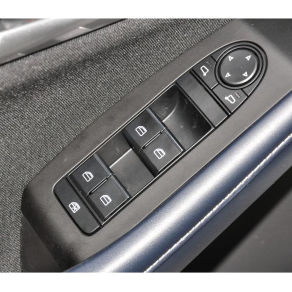 Бензин небольшое SUV мест двери 5 модели 5 Mazda CX-30 2022 2.0L автоматический Shangyue