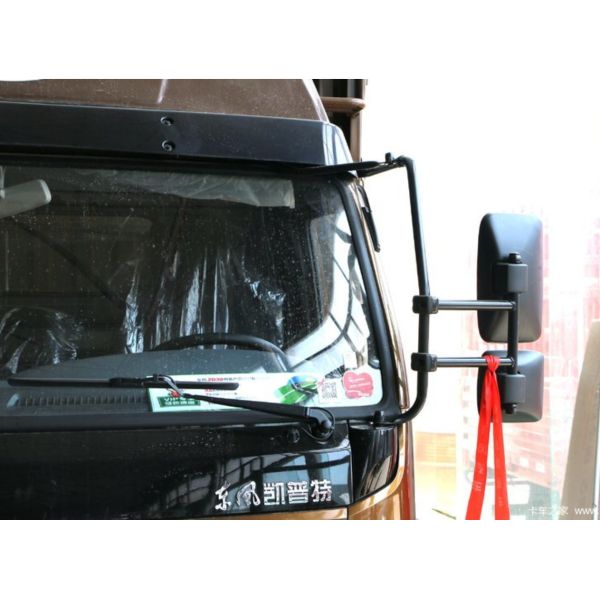 Wider Cab Diesel 4x4 Cargo Truck Light Weight 5.5T Rear Axle Rated