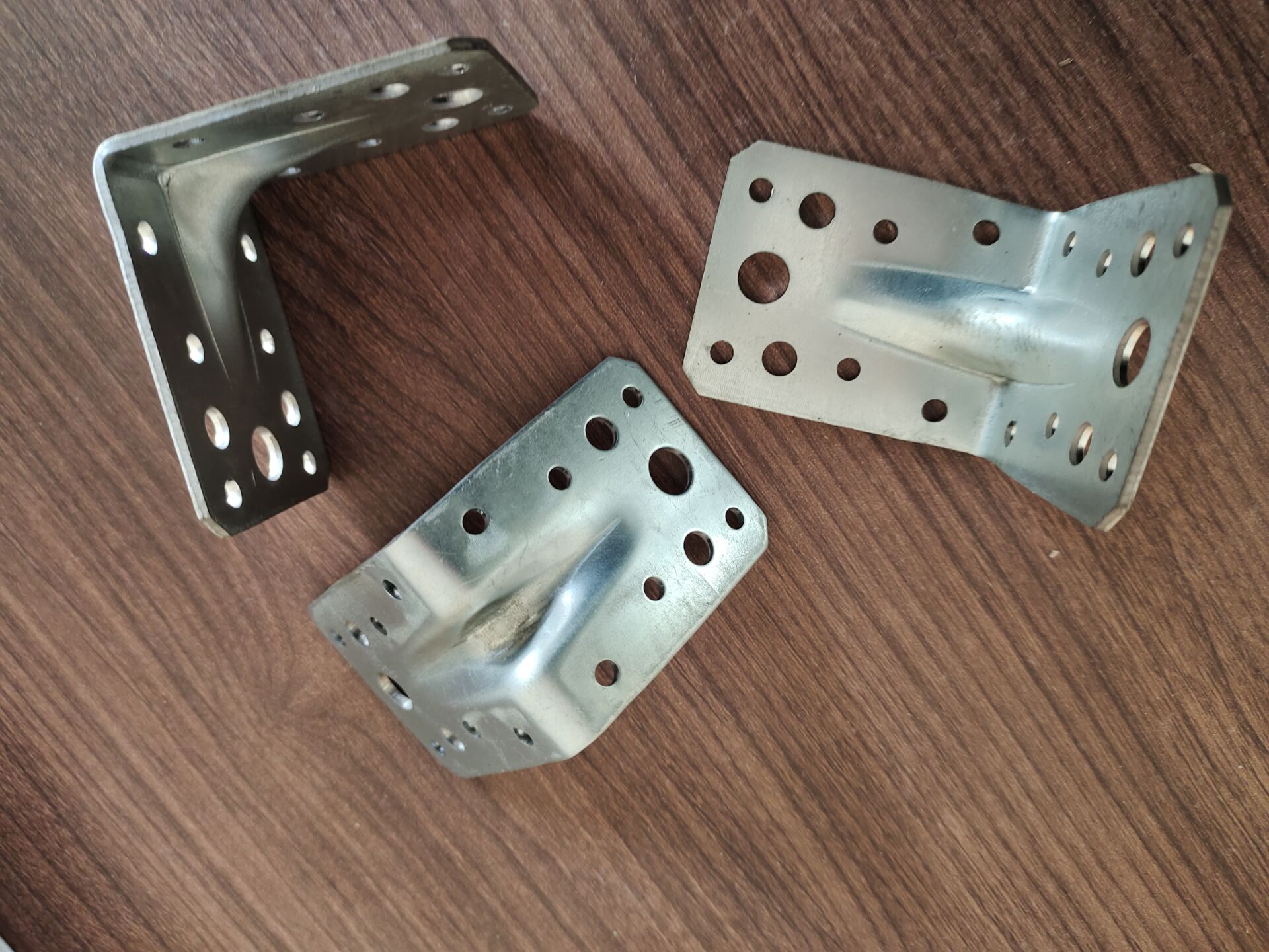 На заказ Размер Нержавеющее железо L угловой скобки оцинкованной стали угловой скобки 90 градусов угловой скобки