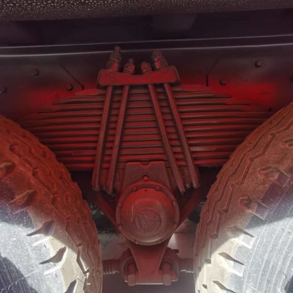 National Heavy Truck 8X4 Dump Truck Hydraulic Steering Air Conditioner Cab Included